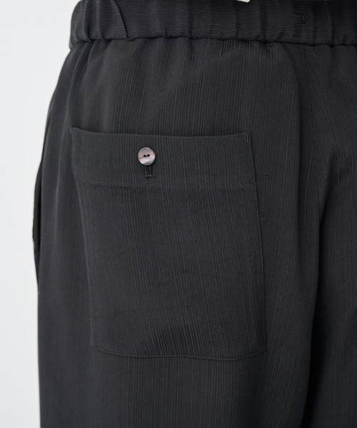 THE TOKYO(ザトウキョウ)の「【SILKα/シルクアルファ】SILK α Pleats Summer Easy Pants(その他パンツ・メンズ・ブラック・48/46)」の3枚目の写真