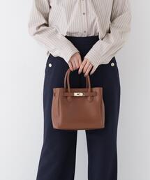 NATURAL BEAUTY BASIC | ツイストクラスプトート(トートバッグ)