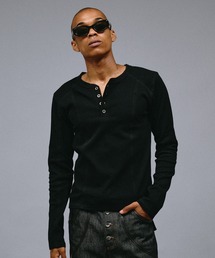 ANDER HUNK（アンダーハンク）の「Slim Fit Rib Henry neck LS T-shirt/スリムフィットリブヘンリーネックロングスリーブTシャツ（Tシャツ/カットソー）」