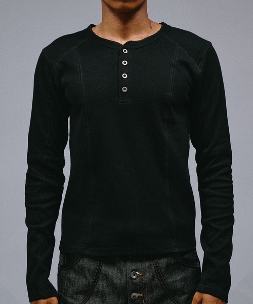 ANDER HUNK(アンダーハンク)の「Slim Fit Rib Henry neck LS T-shirt/スリムフィットリブヘンリーネックロングスリーブTシャツ(Tシャツ/カットソー・メンズ・ライトグレー/ブラック・LARGE/MEDIUM/SMALL)」の17枚目の写真