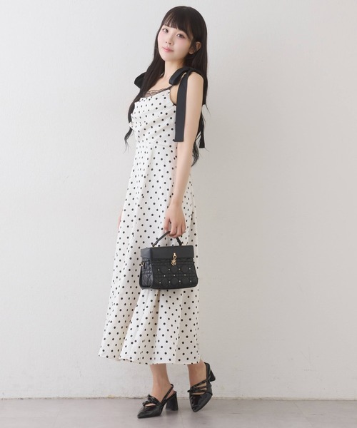one after another NICE CLAUP(ワンアフターアナザーナイスクラップ)の「【WEB限定】ドレープマイナス5キロ見えワンピース(ワンピース・レディース・ブラウン系その他/ブラック系その他/ホワイト系その他・SMALL/MEDIUM)」の9枚目の写真