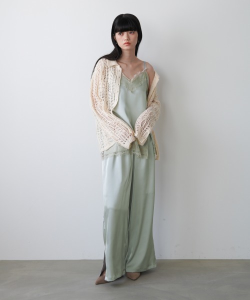 Bab(バブ)の「【サイズ展開あり】サテンサイドスリットパンツ(その他パンツ・レディース・ライトグレー/チャコールグレー/ブラウン・M/S)」の1枚目の写真