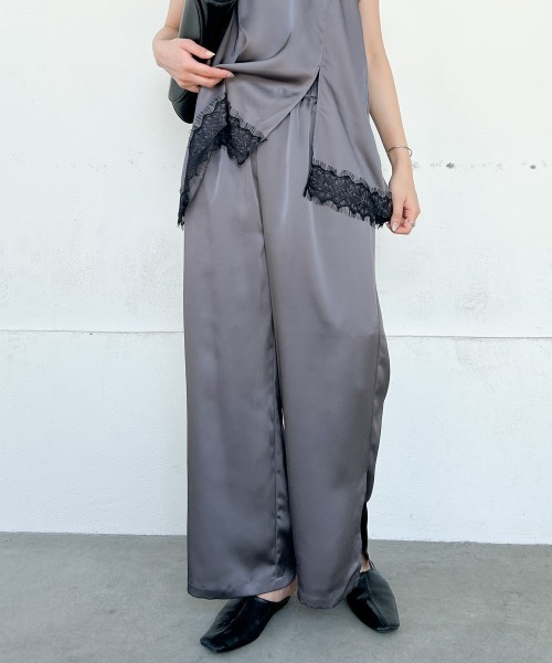 Bab(バブ)の「【サイズ展開あり】サテンサイドスリットパンツ(その他パンツ・レディース・ライトグレー/チャコールグレー/ブラウン・M/S)」の14枚目の写真