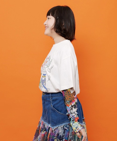 ScoLar（スカラー）の「ScoLar(スカラー) おしゃれネコ柄 接触冷感Tシャツ（Tシャツ/カットソー・レディース・パープル/オフホワイト/ブラック/ブラウン・MEDIUM）」の7枚目の写真
