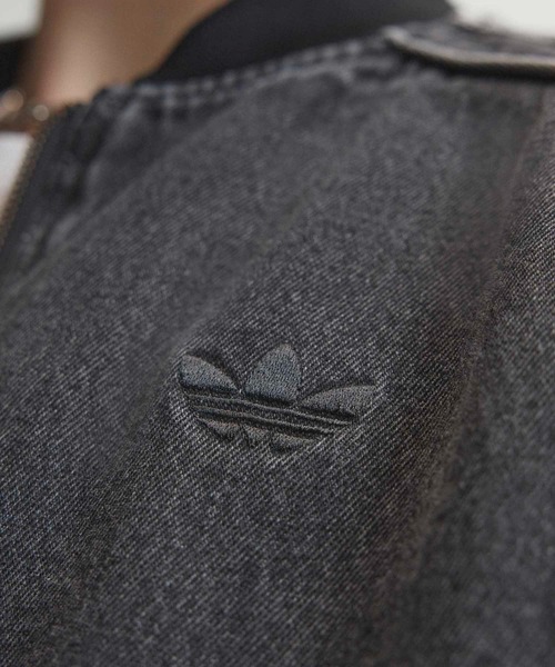 adidas（アディダス）の「SST デニム トラックトップ（ジャージ） / アディダスオリジナルス adidas Originals（デニムジャケット・メンズ・ブラック・XX-LARGE/3XL/LARGE/MEDIUM/SMALL/X-LARGE/X-SMALL）」の2枚目の写真