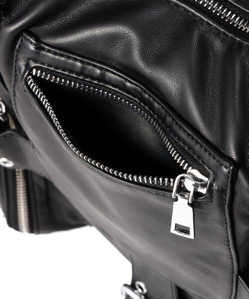 B'2nd(ビーセカンド)の「MAVYTH/メヴィス/3BELT BIG SHOULDER BAG(ショルダーバッグ・レディース・ブラック・F)」の11枚目の写真