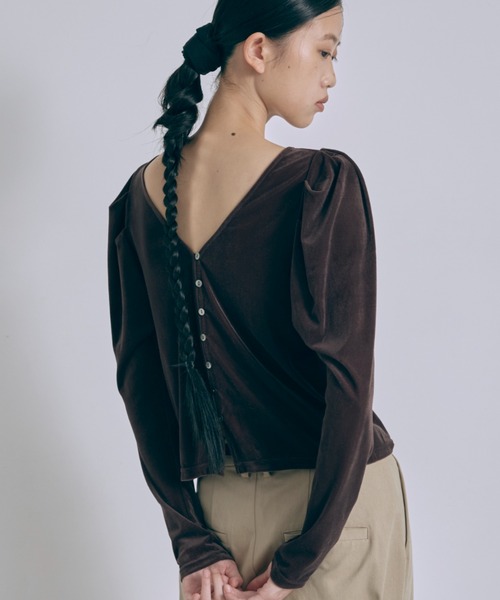 EN NEUME(エンノイム)の「2Way Sheer Velour Puff tops(カーディガン/ボレロ・レディース・アイボリー/ブラウン・FREE)」の2枚目の写真