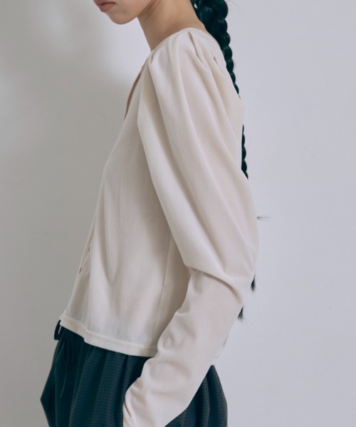 EN NEUME(エンノイム)の「2Way Sheer Velour Puff tops(カーディガン/ボレロ・レディース・アイボリー/ブラウン・FREE)」の8枚目の写真