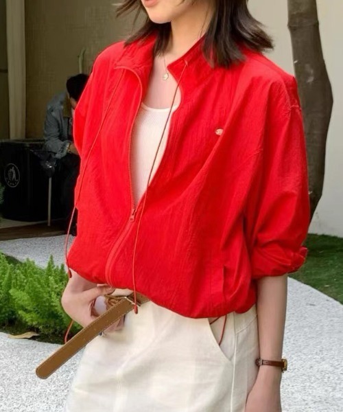 Vipoa(ヴィポア)の「ワンポイントルーズナイロンジャケット(ナイロンジャケット・レディース・ホワイト/レッド/イエロー/ブルー/ミント・FREE)」の9枚目の写真