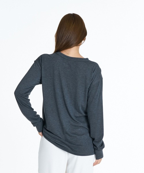 ROXY(ロキシー)の「ROXY FITNESS GENTLE FLOW L/S TEE コラーゲン・アミノ酸配合 モイスト長袖Tシャツ 【2026年秋冬モデル】/ロキシー(Tシャツ/カットソー・レディース・ブラック系その他/ベージュ/オフホワイト・SMALL/MEDIUM/LARGE)」の7枚目の写真