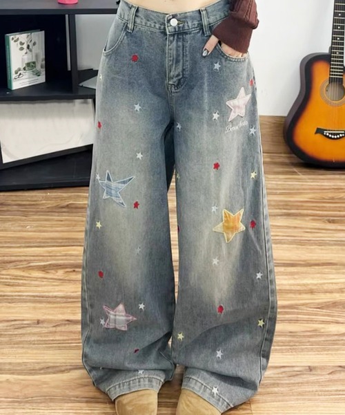 core core(コアコア)の「スター刺繍デニムワイドパンツ(デニムパンツ・レディース・ブルー・L/M/S)」の1枚目の写真