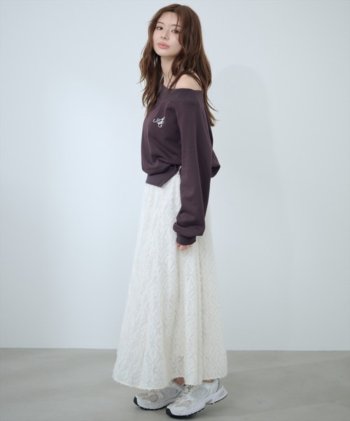 AND COUTURE（アンドクチュール）の「サイドジップオフショルスウェットプルオーバー（Tシャツ/カットソー・レディース・ネイビー/ピンク/ブラウン/グレー・FREE）」の12枚目の写真