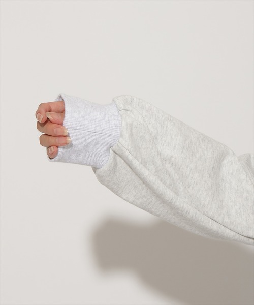 AND COUTURE（アンドクチュール）の「サイドジップオフショルスウェットプルオーバー（Tシャツ/カットソー・レディース・ネイビー/ピンク/ブラウン/グレー・FREE）」の5枚目の写真