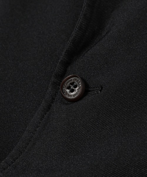 COMME des GARCONS HOMME(コム デ ギャルソン・オム)の「ESTEL SERGE OVER DYED JACKET(テーラードジャケット・メンズ・ブラック・XS/S/M/L)」の4枚目の写真