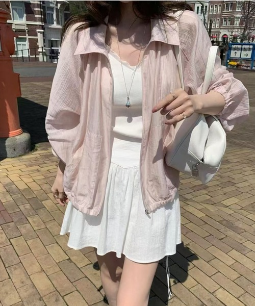 witch(ウイッチ)の「シアーマウンテンパーカージップアップブルゾン(Tシャツ/カットソー・レディース・ピンク/ブラック/ホワイト・FREE)」の3枚目の写真