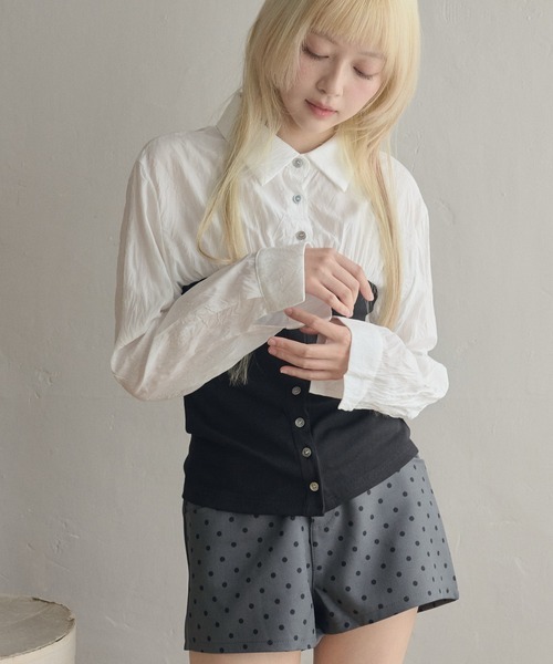 LiLIN(リリン)の「ビスチェレイヤードシャツトップス / bustier layered shirt top(シャツ/ブラウス・レディース・アイボリー/チャコールグレー・FREE)」の17枚目の写真