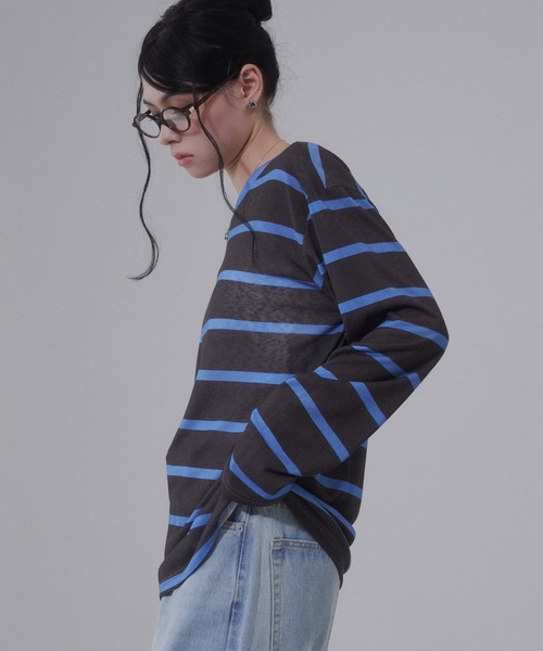ENVYM(アンビー)の「シアーボーダーロンT(Tシャツ/カットソー・レディース・ブルー/レッド・FREE)」の4枚目の写真