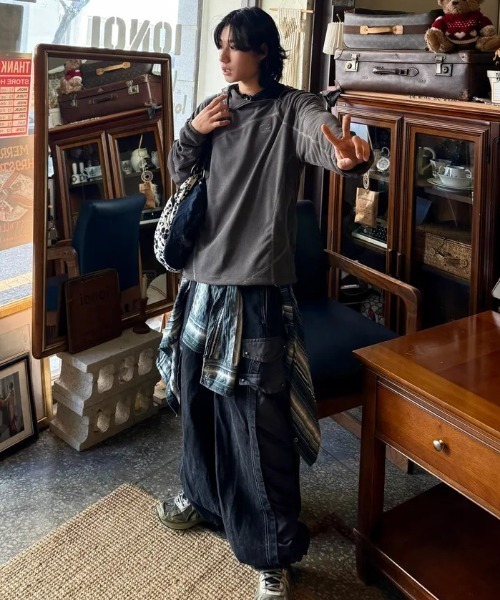 ODD STUDIO(オッドスタジオ)の「◇ODDSTUDIO◇ブランド直輸入正規品/ワッフル・カバーステッチ・フードTシャツ Waffle Cover Stitch Hood T-shirt(Tシャツ/カットソー・レディース・ブラウン/ベージュ・M)」の11枚目の写真