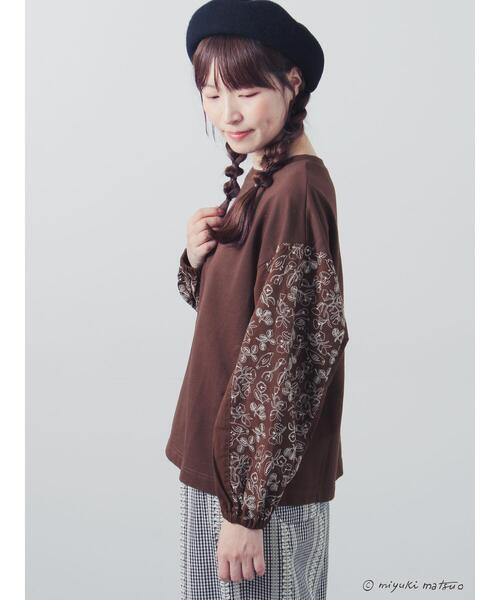 Samansa Mos2(サマンサ モスモス)の「【miyuki matsuo×Samansa Mos2】刺繍PO(Tシャツ/カットソー・レディース・チャコールグレー/キナリ/ブラウン・F)」の10枚目の写真