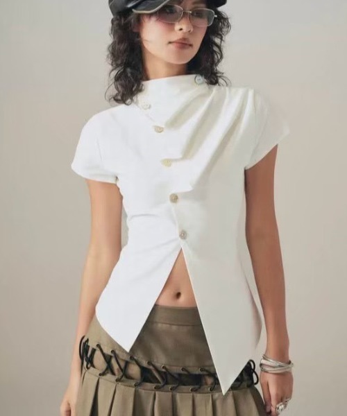 into.eight(イントゥエイト)の「【into.eight】Elite Top / 【イントゥエイト】ハイネックアシンメトリーボタン半袖シャツ(シャツ/ブラウス・レディース・ホワイト/グレー/ブラック・S)」の12枚目の写真