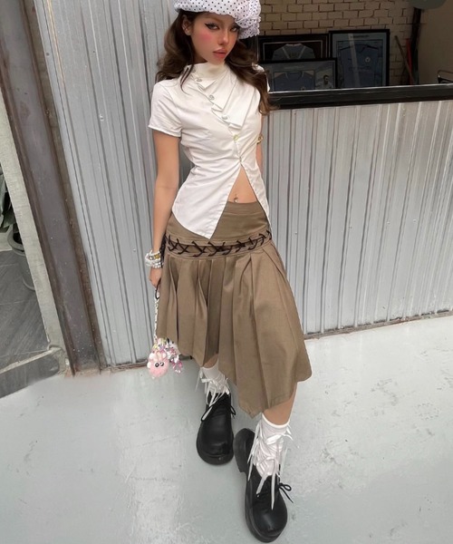 into.eight(イントゥエイト)の「【into.eight】Elite Top / 【イントゥエイト】ハイネックアシンメトリーボタン半袖シャツ(シャツ/ブラウス・レディース・ホワイト/グレー/ブラック・S)」の10枚目の写真