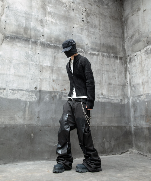 ROARINGRAD(ロアリングラド)の「ダブルニーカーペンターフレアパンツブラック(その他パンツ・メンズ・その他・LARGE/MEDIUM/SMALL)」の3枚目の写真