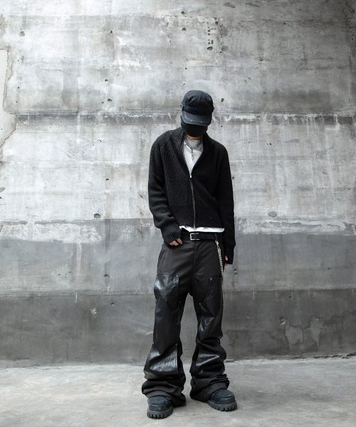ROARINGRAD(ロアリングラド)の「ダブルニーカーペンターフレアパンツブラック(その他パンツ・メンズ・その他・LARGE/MEDIUM/SMALL)」の6枚目の写真