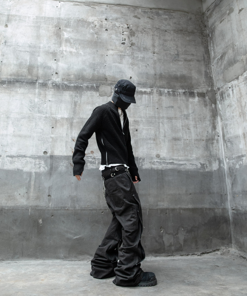 ROARINGRAD(ロアリングラド)の「ダブルニーカーペンターフレアパンツブラック(その他パンツ・メンズ・その他・LARGE/MEDIUM/SMALL)」の7枚目の写真
