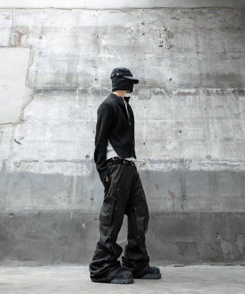ROARINGRAD(ロアリングラド)の「ダブルニーカーペンターフレアパンツブラック(その他パンツ・メンズ・その他・LARGE/MEDIUM/SMALL)」の12枚目の写真