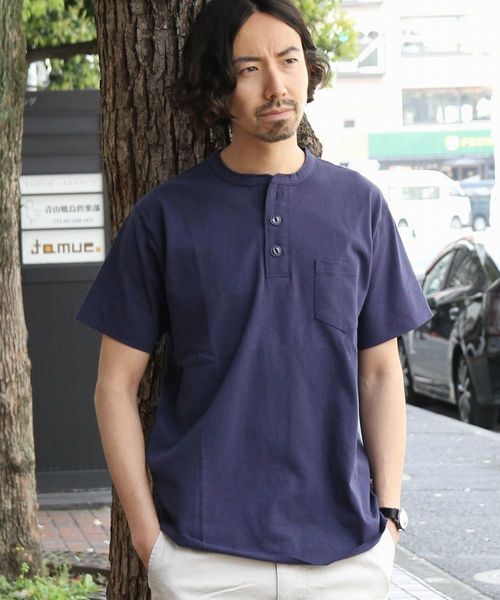 coen(コーエン)の「【C.MC】USAコットンヘンリーネックポケットTシャツ(Tシャツ/カットソー・メンズ・ブラック/ネイビー/ホワイト/オリーブ・X-LARGE/MEDIUM/LARGE/SMALL)」の4枚目の写真
