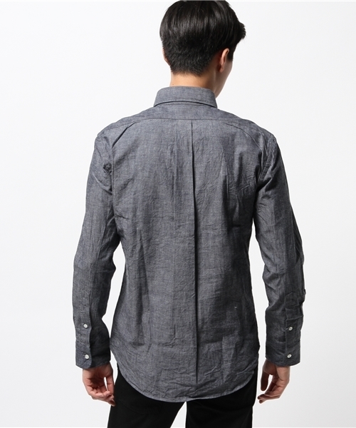 BEAMS LIGHTS Men's(ビームスライツ メンズ)の「Manual Alphabet / 6.5ozせルビッチシャンブレーボタンダウンシャツ(シャツ/ブラウス・メンズ・ブルー・SMALL/MEDIUM/LARGE/X-LARGE)」の3枚目の写真