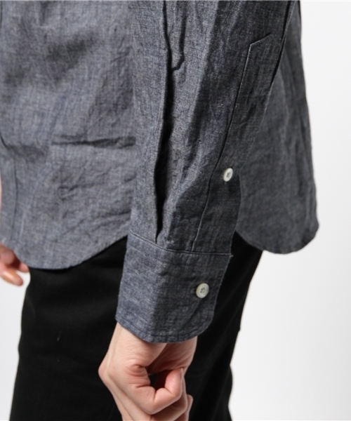 BEAMS LIGHTS Men's(ビームスライツ メンズ)の「Manual Alphabet / 6.5ozせルビッチシャンブレーボタンダウンシャツ(シャツ/ブラウス・メンズ・ブルー・SMALL/MEDIUM/LARGE/X-LARGE)」の5枚目の写真