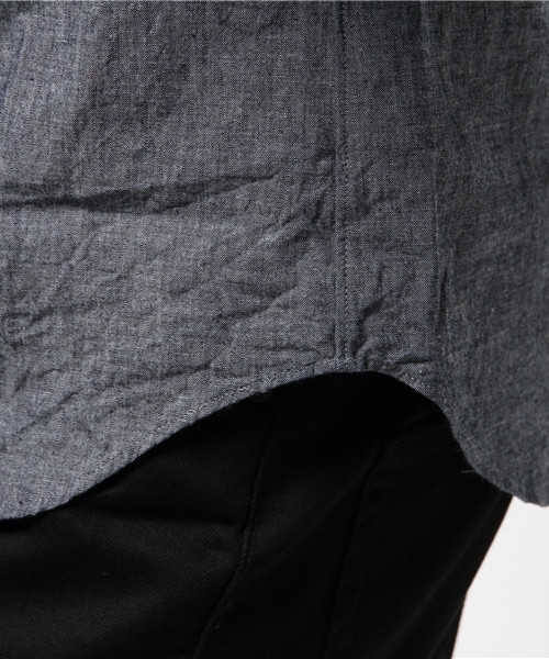 BEAMS LIGHTS Men's(ビームスライツ メンズ)の「Manual Alphabet / 6.5ozせルビッチシャンブレーボタンダウンシャツ(シャツ/ブラウス・メンズ・ブルー・SMALL/MEDIUM/LARGE/X-LARGE)」の7枚目の写真