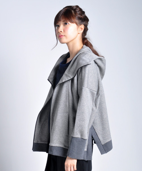 AVIE（アビィ）の「テントライン裏毛ライトパーカー（パーカー・レディース・グレー/ブラック・38）」の13枚目の写真