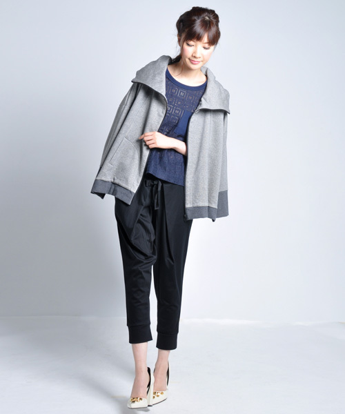 AVIE（アビィ）の「テントライン裏毛ライトパーカー（パーカー・レディース・グレー/ブラック・38）」の16枚目の写真