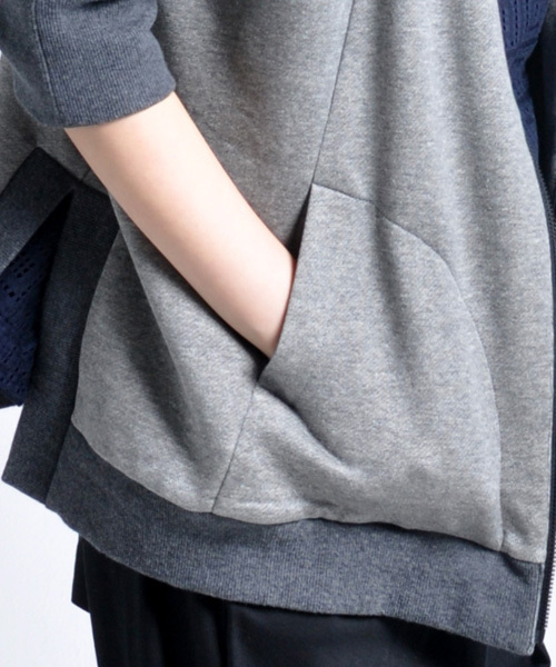 AVIE（アビィ）の「テントライン裏毛ライトパーカー（パーカー・レディース・グレー/ブラック・38）」の9枚目の写真