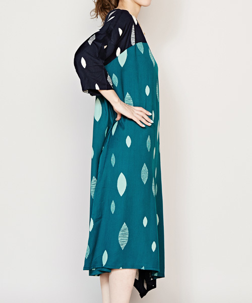 チャイハネ（チャイハネ）の「【チャイハネ】yul 和モダンプリントアシンメトリーヘムワンピース（ワンピース・レディース・ネイビー/イエロー/ホワイト/レッド/ブラック/グレー/パープル・FREE）」の8枚目の写真