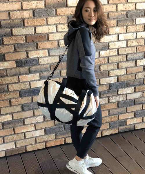 UNDER ARMOUR(アンダーアーマー)の「レディース ダッフルバッグ / ウーマンズダッフル<This Is It>(ショルダーバッグ・レディース・ブラック/グリーン・ONESIZE)」の7枚目の写真