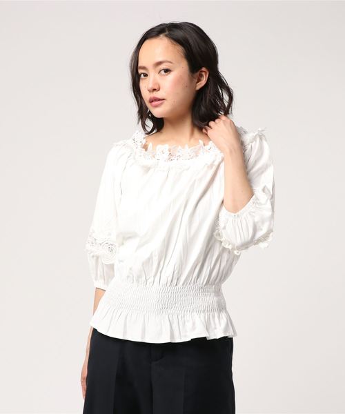 KOBE LETTUCE（コウベレタス）の「オフショルダー⇔Uネックの2WAY★胸元レースオフショルブラウス/レディーストップス[C3173]神戸レタス（シャツ/ブラウス・レディース・パープル/サックスブルー/ブラック/オフホワイト・FREE）」の6枚目の写真