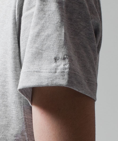 NANO universe（ナノユニバース）の「ｗｊｋ / Plain V-neck Tee S/S（Tシャツ/カットソー・メンズ・ホワイト/ブラック/グレー/カーキ/ネイビー/ライトピンク・SMALL/MEDIUM/LARGE）」の16枚目の写真