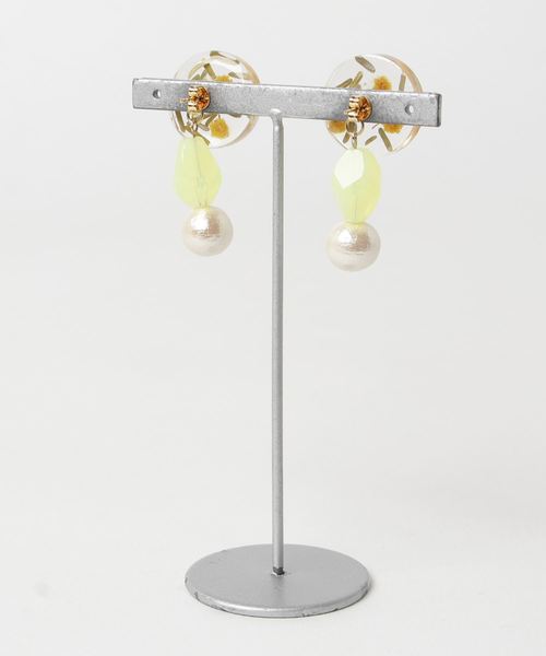 tone(トーン)の「【nocca】flower circle pierce(ピアス(両耳用)・レディース・イエロー・FREE)」の2枚目の写真