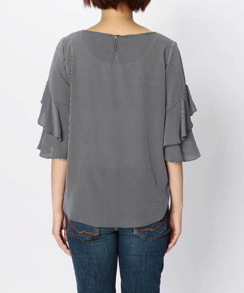 NARACAMICIE（ナラカミーチェ）の「ソフトストレッチジョーゼットフリル袖ブラウス（シャツ/ブラウス・レディース・ブラック/ネイビー/ホワイト・MEDIUM/LARGE/SMALL）」の4枚目の写真