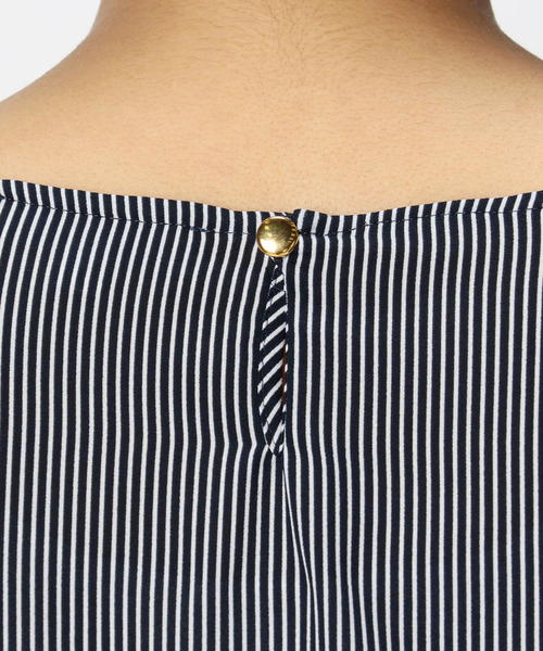 NARACAMICIE（ナラカミーチェ）の「ソフトストレッチジョーゼットフリル袖ブラウス（シャツ/ブラウス・レディース・ブラック/ネイビー/ホワイト・MEDIUM/LARGE/SMALL）」の10枚目の写真