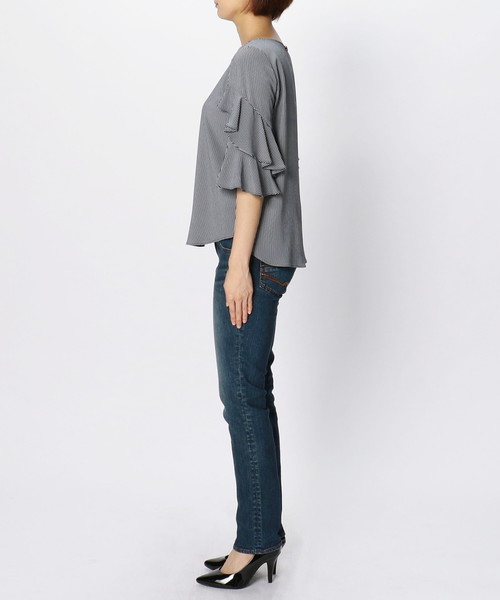 NARACAMICIE（ナラカミーチェ）の「ソフトストレッチジョーゼットフリル袖ブラウス（シャツ/ブラウス・レディース・ブラック/ネイビー/ホワイト・MEDIUM/LARGE/SMALL）」の14枚目の写真