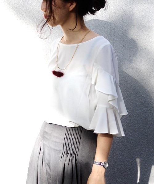 NARACAMICIE（ナラカミーチェ）の「ソフトストレッチジョーゼットフリル袖ブラウス（シャツ/ブラウス・レディース・ブラック/ネイビー/ホワイト・MEDIUM/LARGE/SMALL）」の21枚目の写真