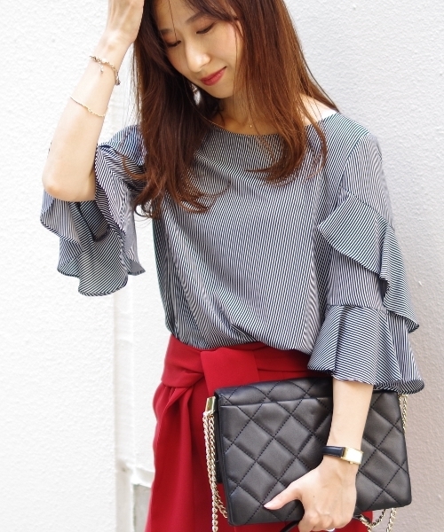 NARACAMICIE（ナラカミーチェ）の「ソフトストレッチジョーゼットフリル袖ブラウス（シャツ/ブラウス・レディース・ブラック/ネイビー/ホワイト・MEDIUM/LARGE/SMALL）」の17枚目の写真