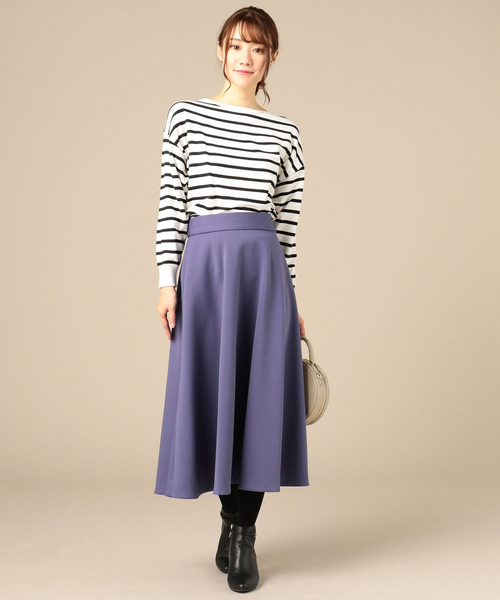 Doux archives（ドゥアルシーヴ）の「TINAネックレス付ボートプルオーバー（ニット/セーター・レディース・ブラック/パープル/モカ/ホワイト×ブラック・MEDIUM）」の9枚目の写真