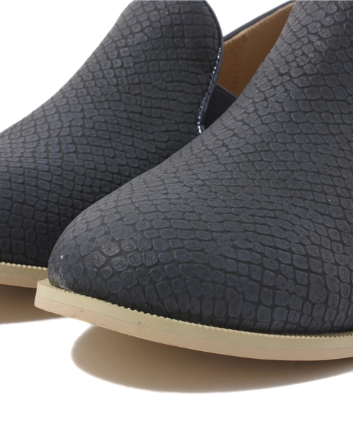 WHO'S WHO gallery（フーズフーギャラリー）の「クロコ切替スリッポン（スニーカー・レディース・ネイビー/ホワイト/ブラック・MEDIUM/LARGE/SMALL）」の9枚目の写真