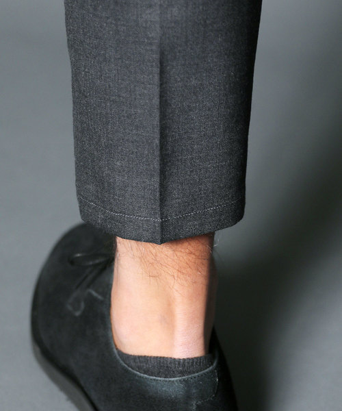 Magine（マージン）の「WOOL TROPICAL STRETCH TAPERED CROPPED PANTS:ウール トロピカル ストレッチ テーパードクロップドパンツ（スラックス・メンズ・チャコールグレー/ブラック/ネイビー・44/46/48）」の14枚目の写真