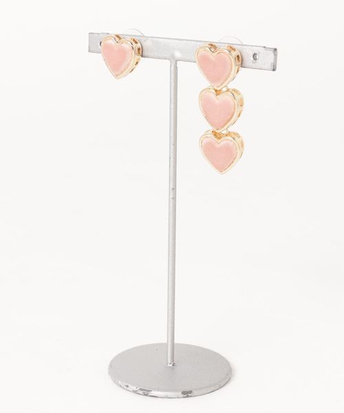 Fun & Daily（ファンアンドデイリー）の「F&D : アシンメトリーハートピアス（ピアス（両耳用）・レディース・レッド/ピンク・FREE）」の4枚目の写真